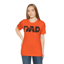 Load image into Gallery viewer, HUNTING DAD -- Short Sleeve Tee