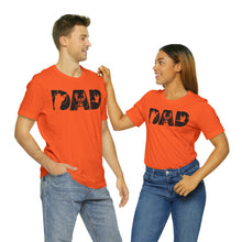 Load image into Gallery viewer, HUNTING DAD -- Short Sleeve Tee