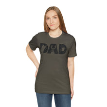 Load image into Gallery viewer, HUNTING DAD -- Short Sleeve Tee